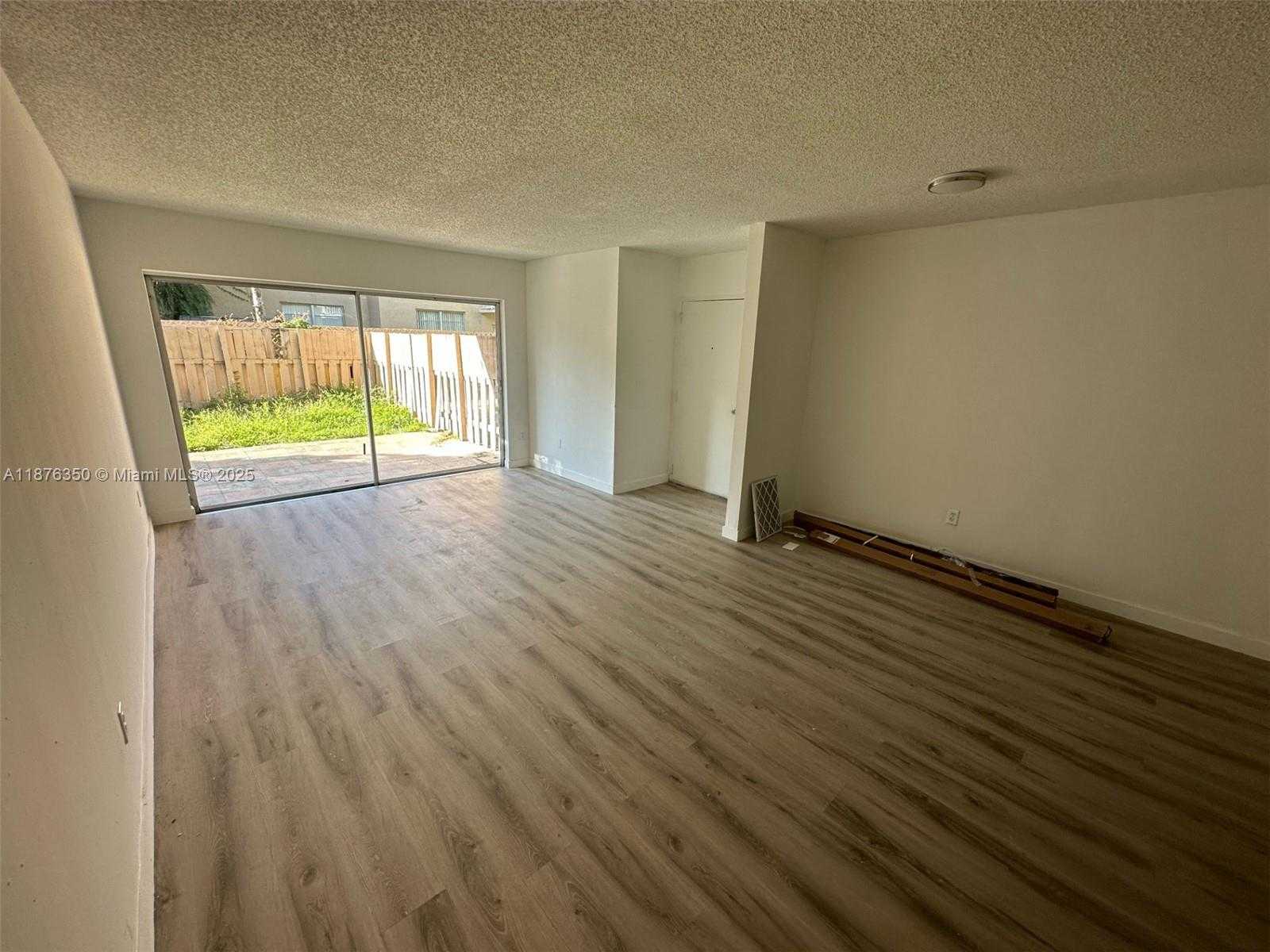 Small Image of 4174 NORTH WEST 79TH AVE #1A, Doral Number 5