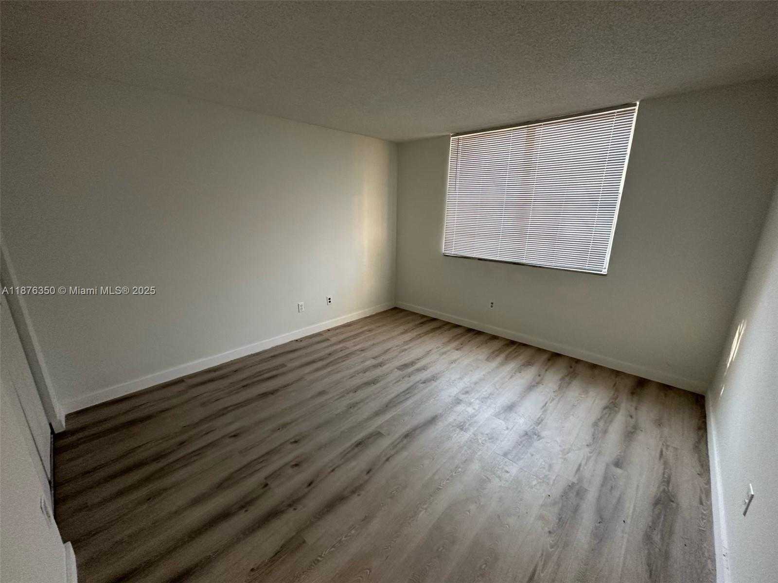 Small Image of 4174 NORTH WEST 79TH AVE #1A, Doral Number 7
