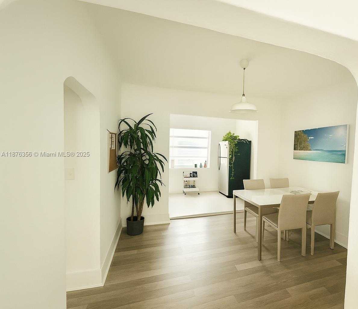 Small Image of 1557 MERIDIAN AVE #105, Miami Beach Number 11