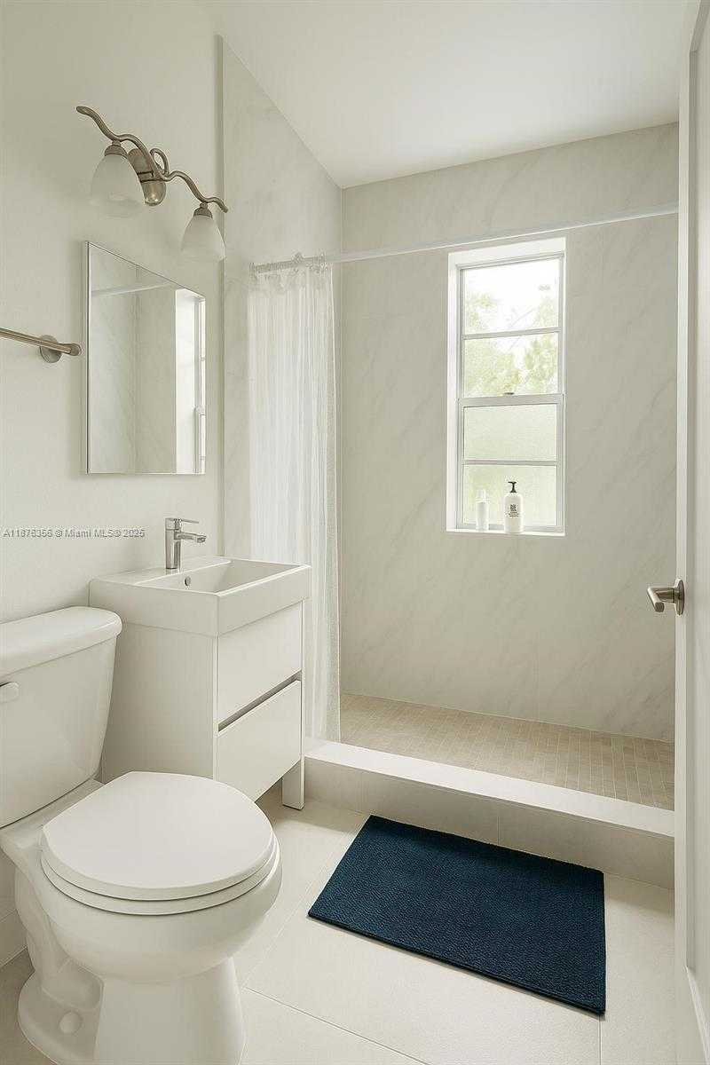 Small Image of 1557 MERIDIAN AVE #105, Miami Beach Number 13
