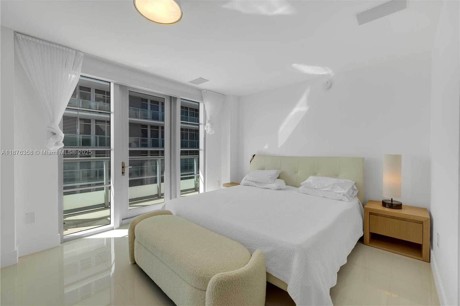 Small Image of 3739 COLLINS AVE #N-501, Miami Beach Number 11