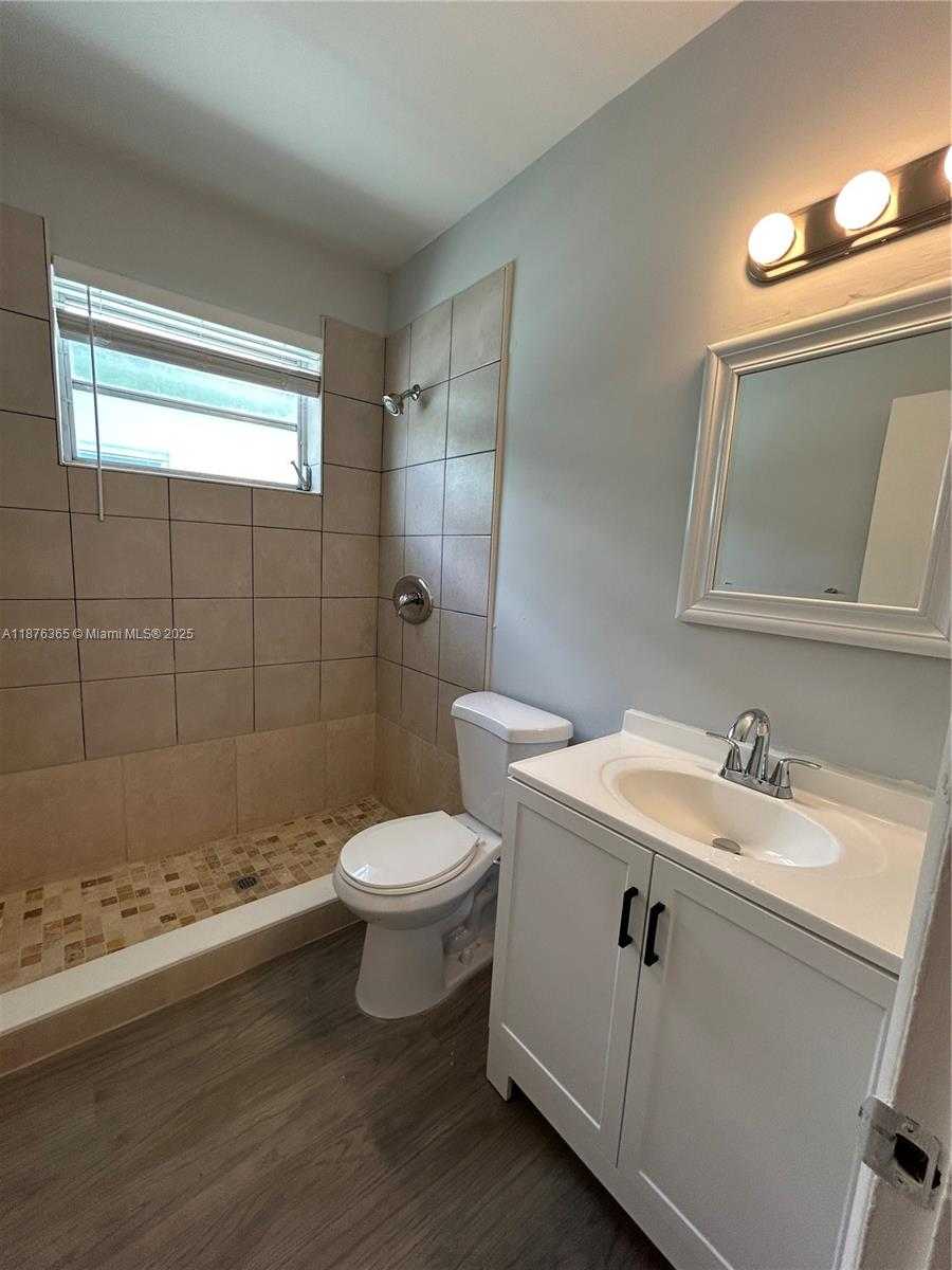 Small Image of 1334 ALTON RD #B6, Miami Beach Number 12