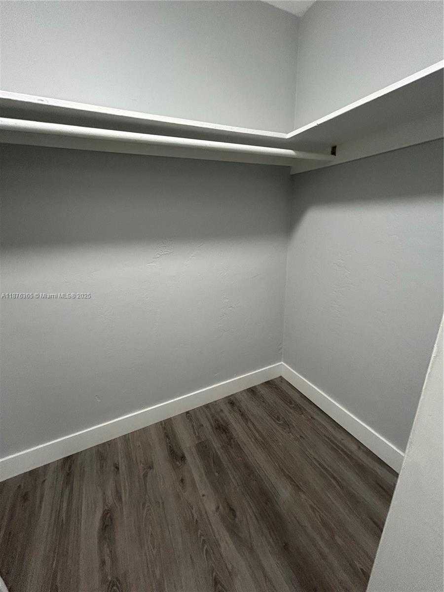 Small Image of 1334 ALTON RD #B6, Miami Beach Number 14