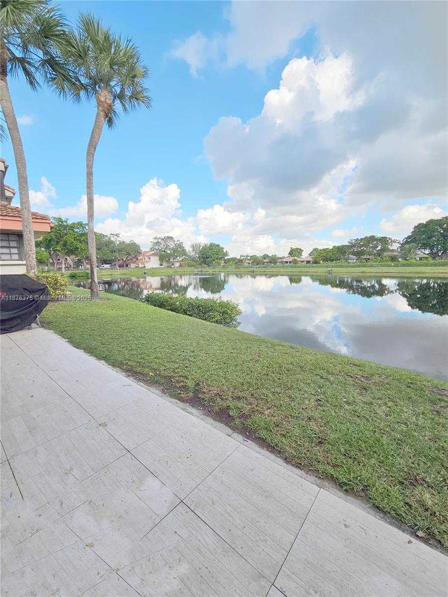 Small Image of 3483 EMERALD OAKS DR #1701, Hollywood Number 35