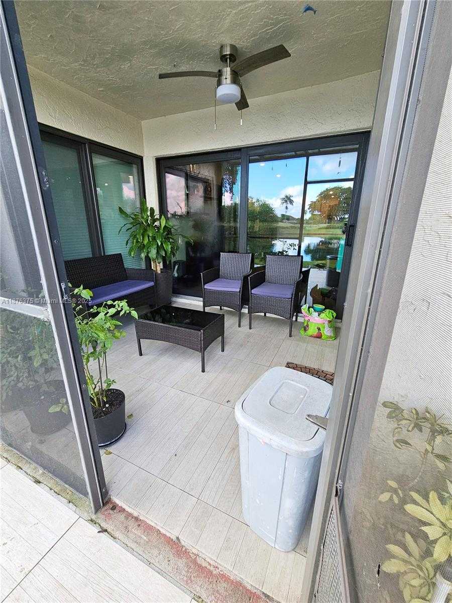 Small Image of 3483 EMERALD OAKS DR #1701, Hollywood Number 37