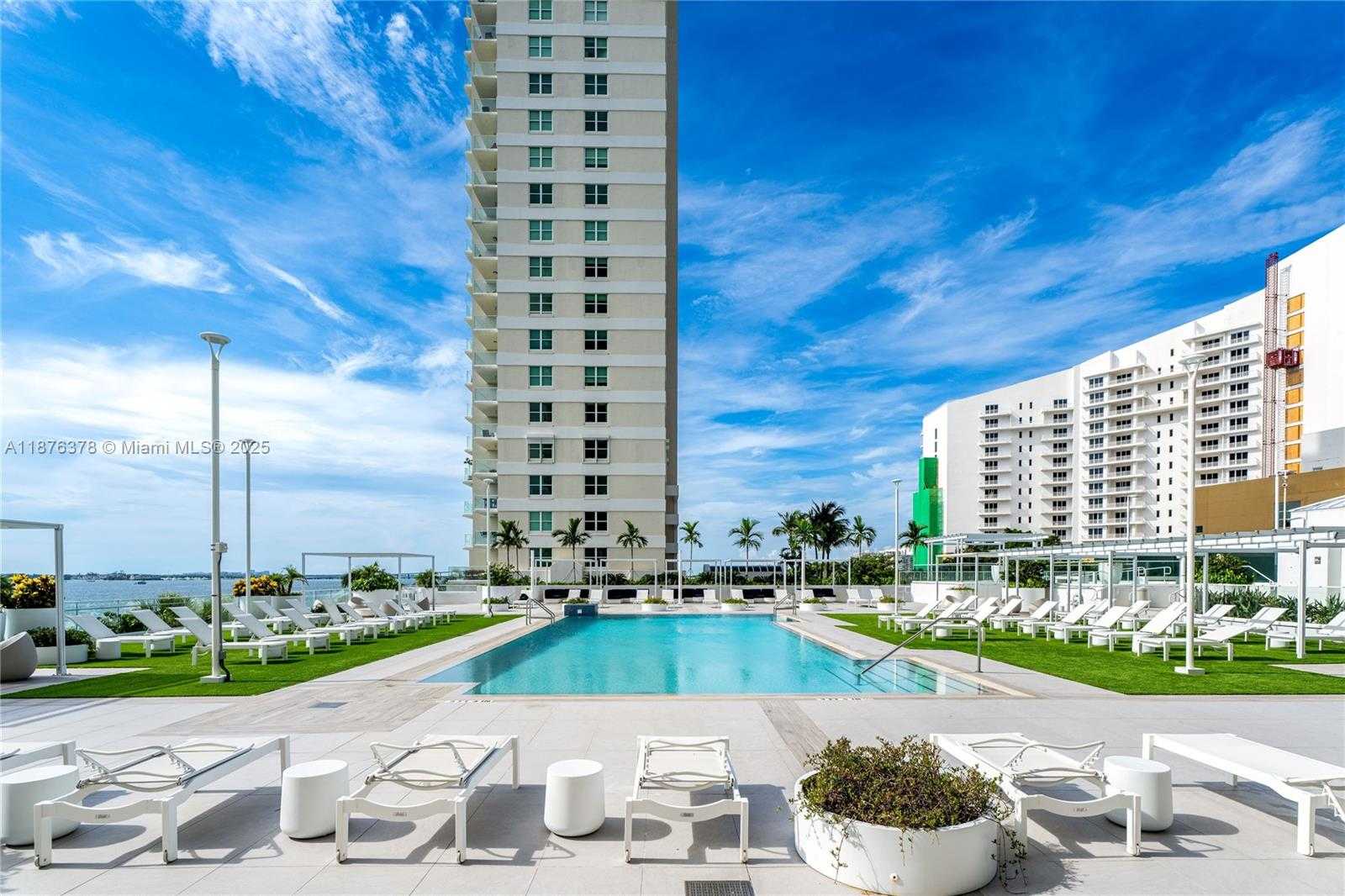 Small Image of 770 CLAUGHTON ISLAND DR #1603, Miami Number 16