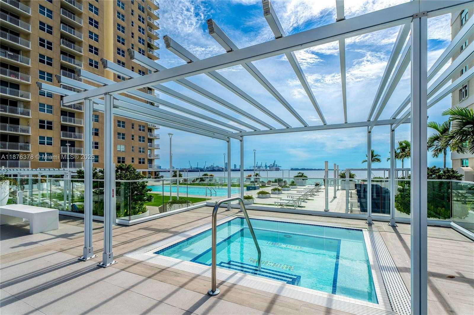 Small Image of 770 CLAUGHTON ISLAND DR #1603, Miami Number 17