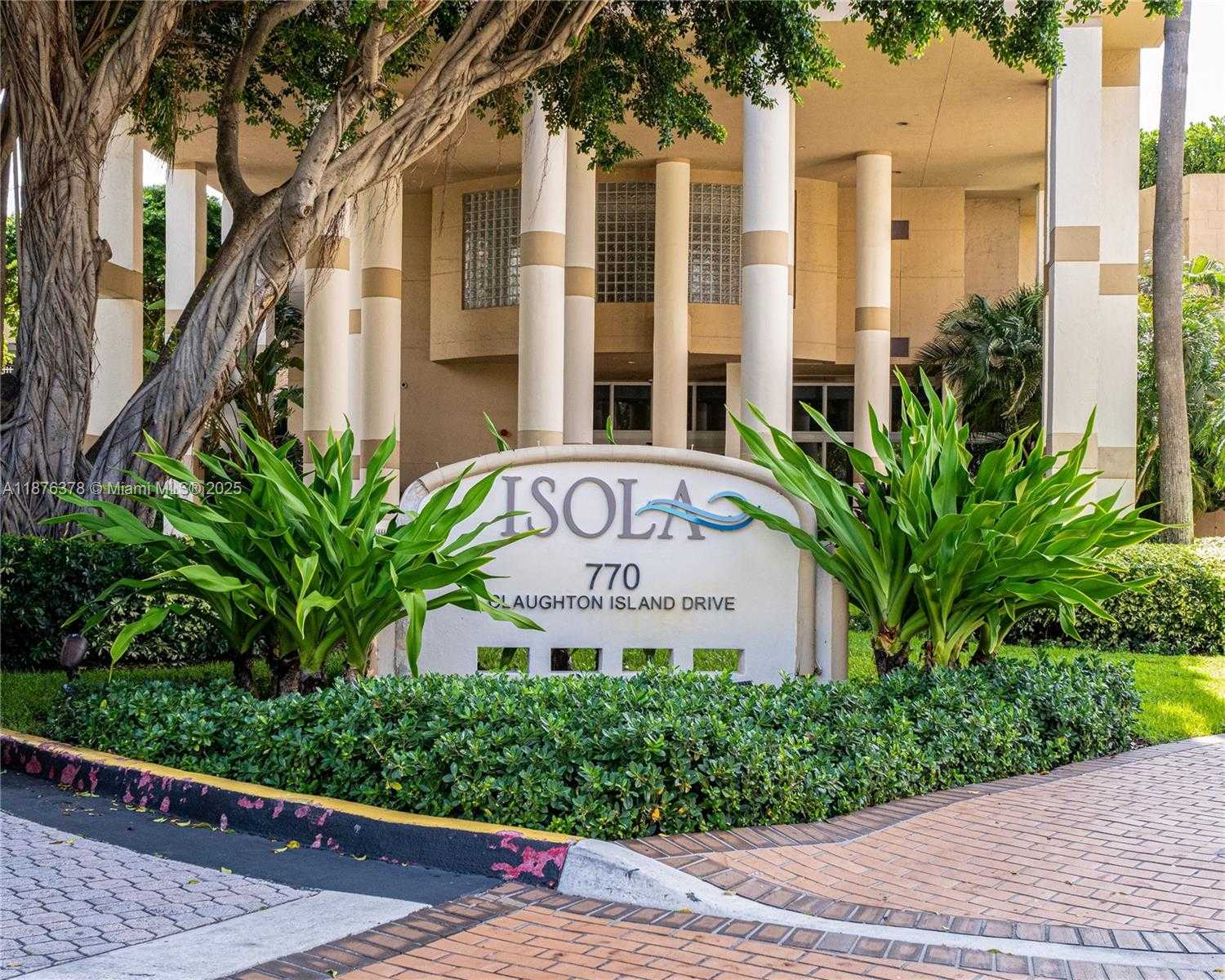 Small Image of 770 CLAUGHTON ISLAND DR #1603, Miami Number 25