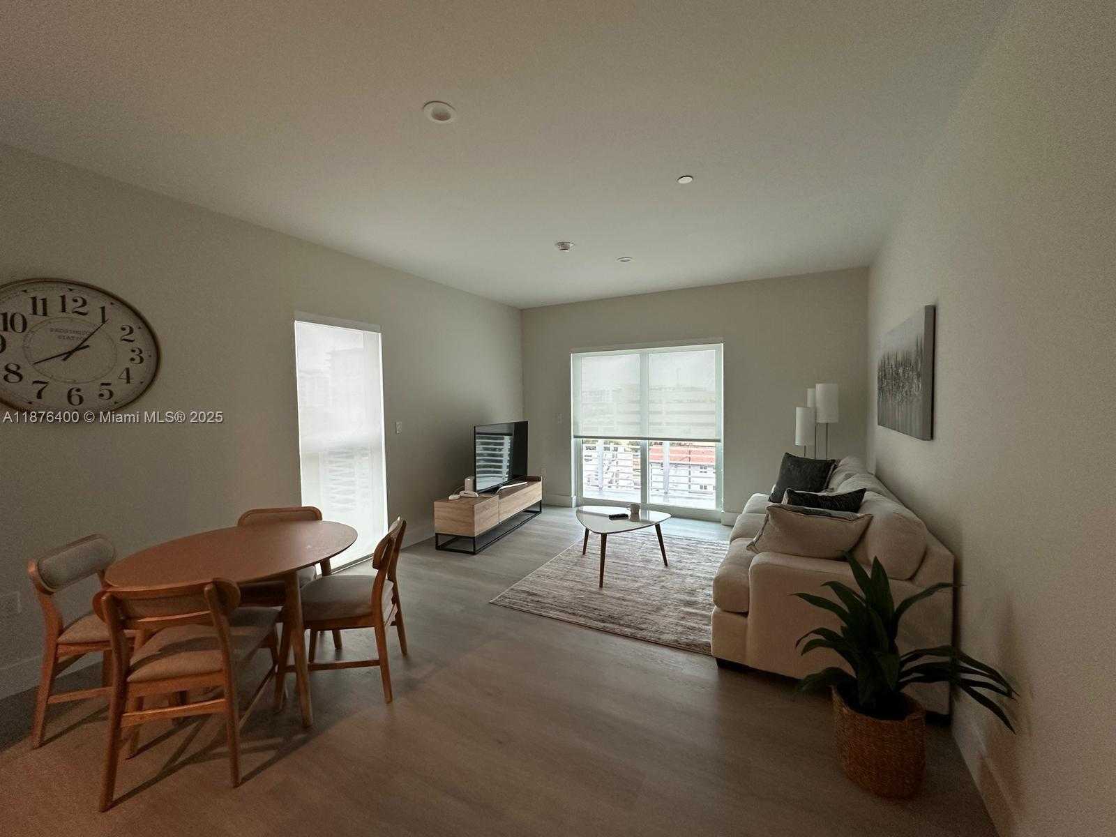 Small Image of 1938 JACKSON ST #502, Hollywood Number 14