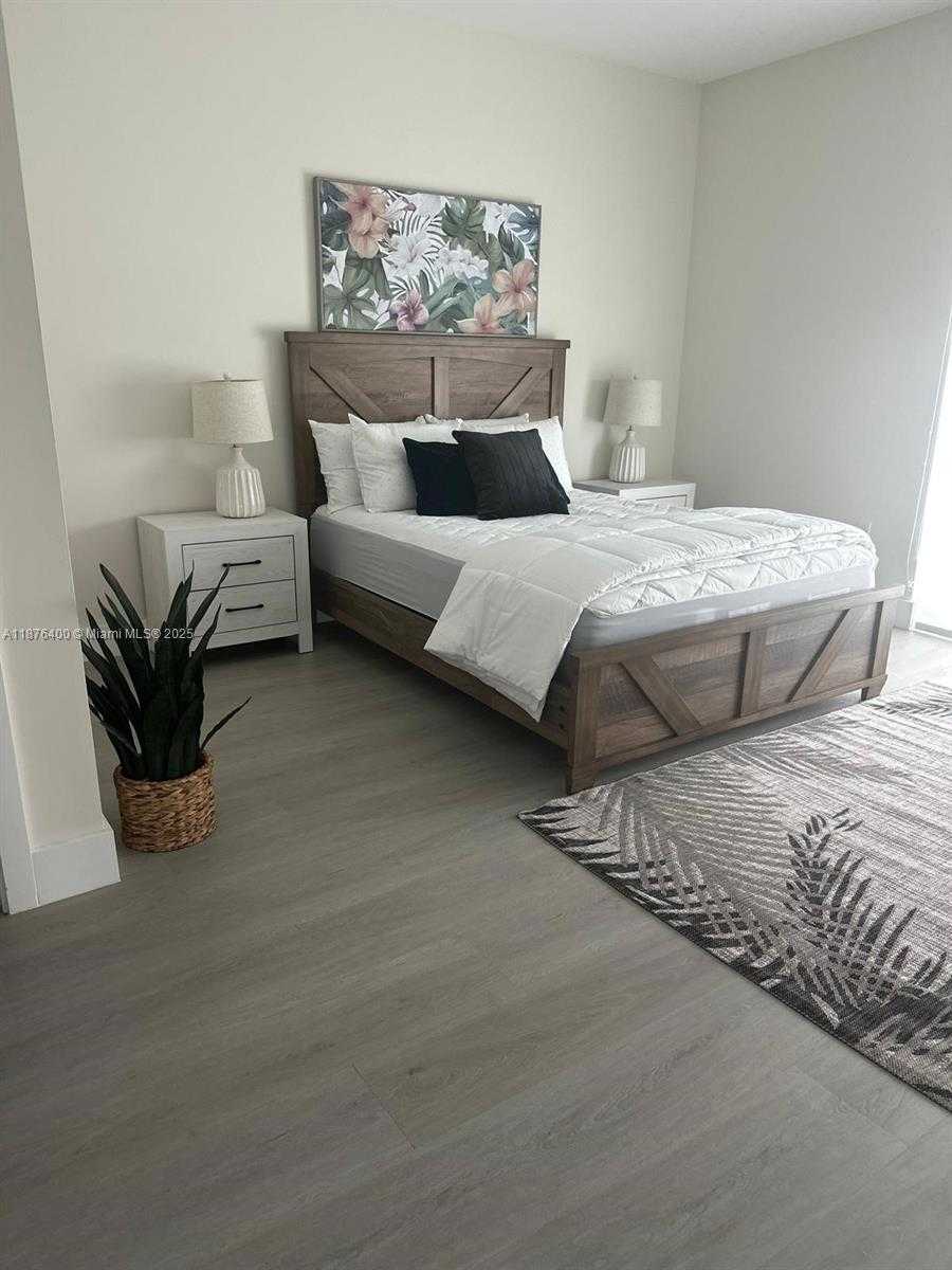 Small Image of 1938 JACKSON ST #502, Hollywood Number 18