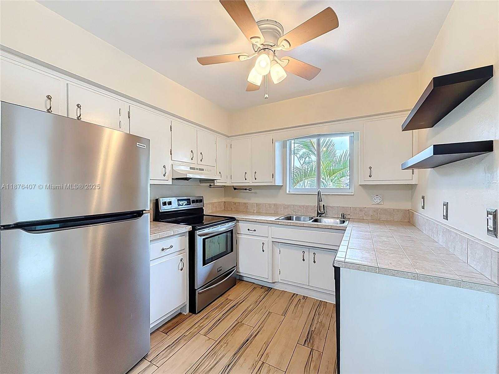 Small Image of 1532 NORTH EAST 39TH ST, Oakland Park Number 21