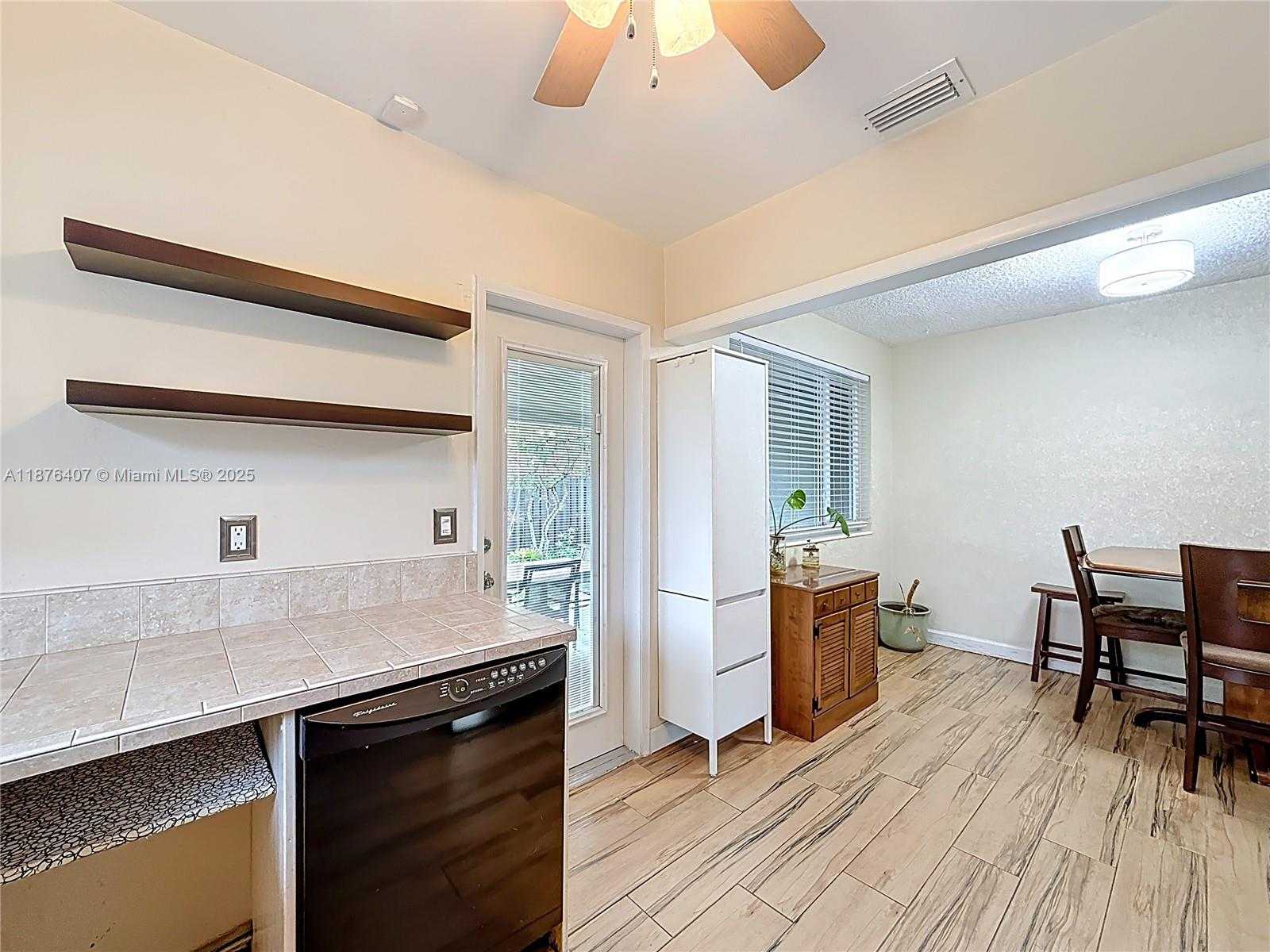 Small Image of 1532 NORTH EAST 39TH ST, Oakland Park Number 26