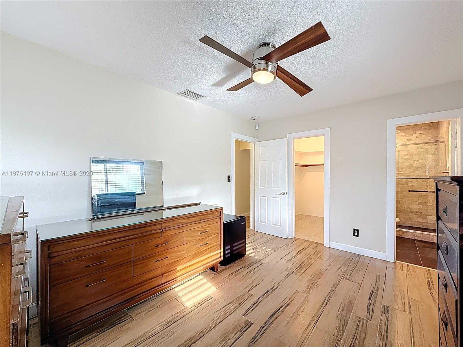 Small Image of 1532 NORTH EAST 39TH ST, Oakland Park Number 31