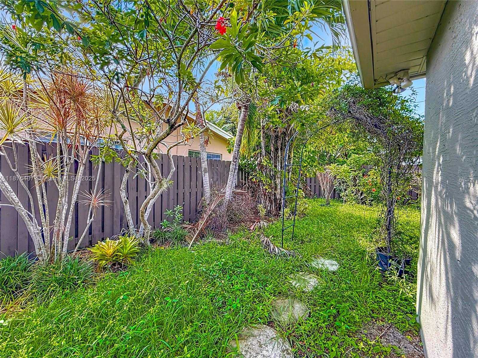 Small Image of 1532 NORTH EAST 39TH ST, Oakland Park Number 46