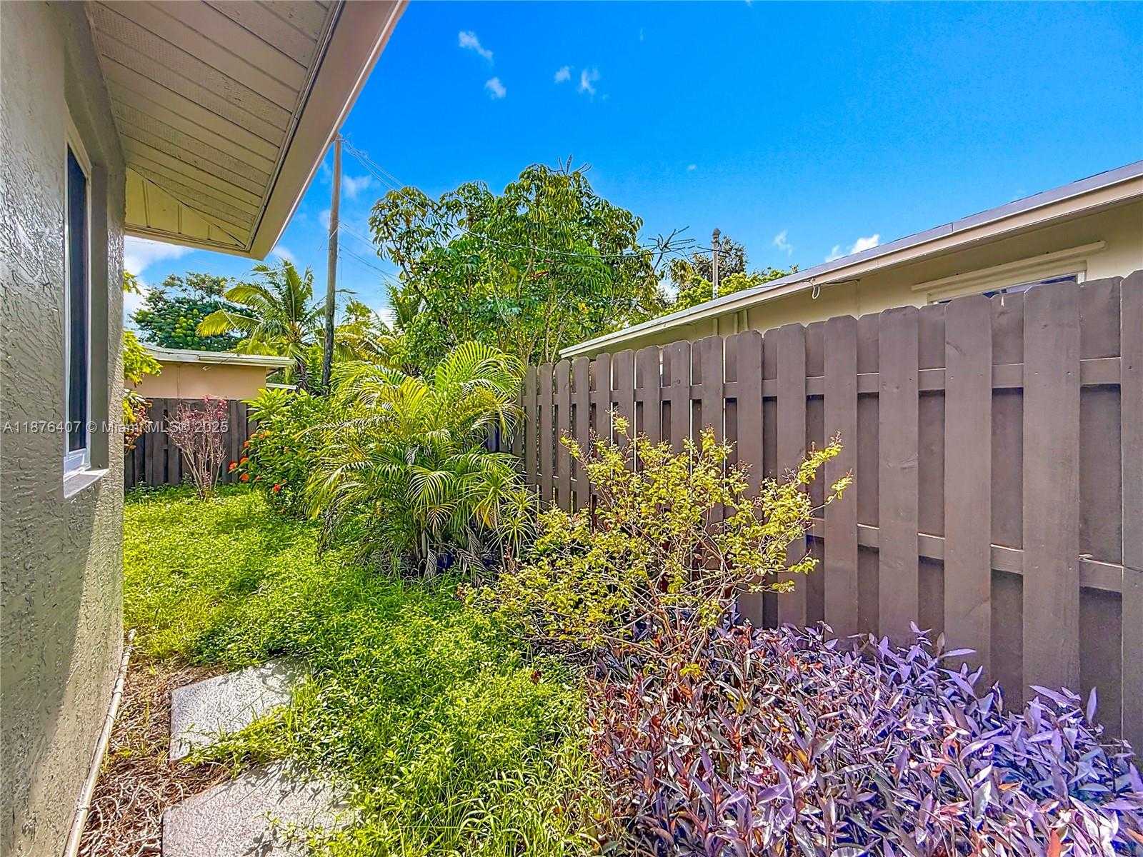 Small Image of 1532 NORTH EAST 39TH ST, Oakland Park Number 47