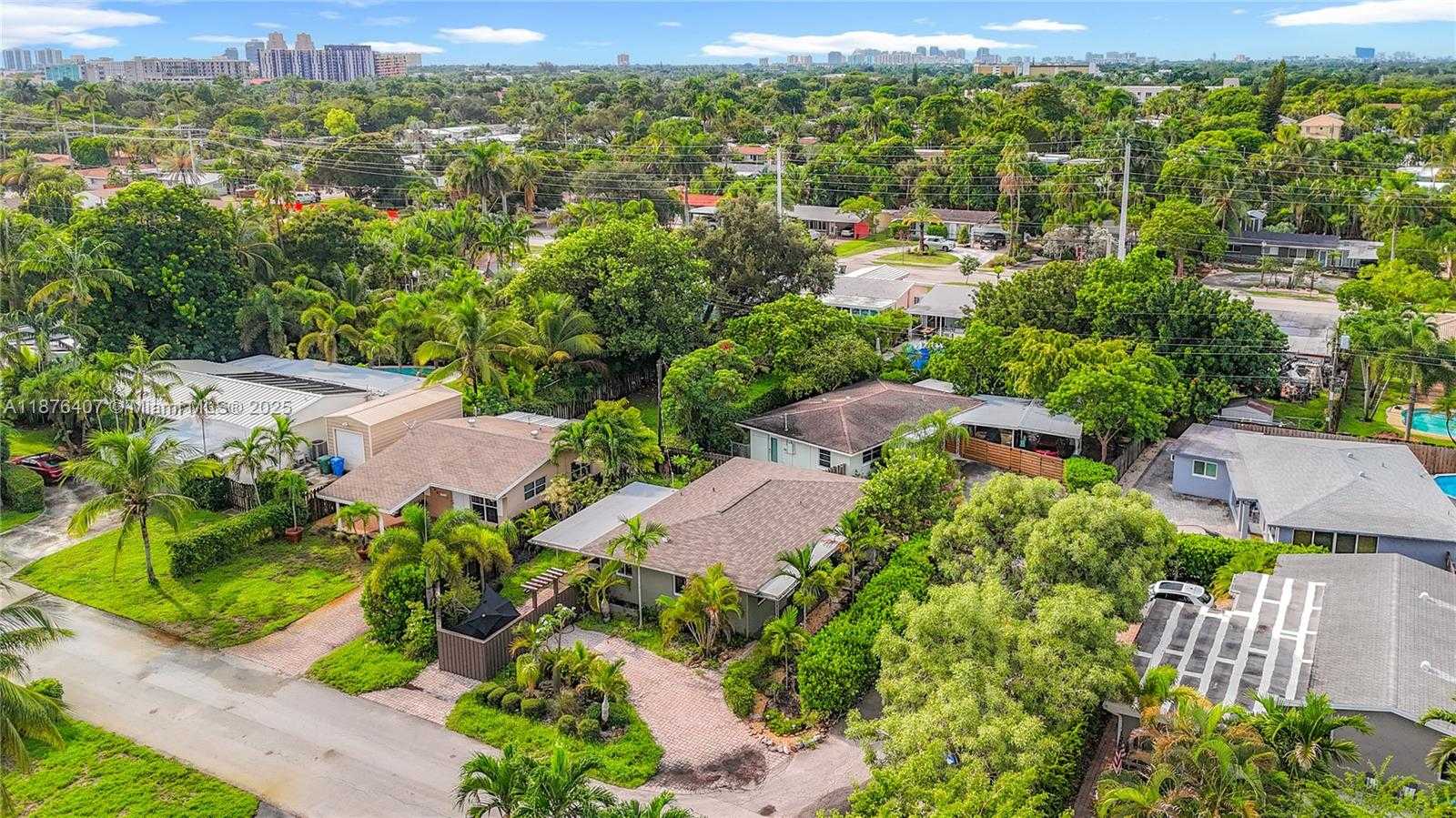 Small Image of 1532 NORTH EAST 39TH ST, Oakland Park Number 6