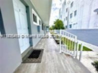 Small Image of 1995 CALAIS DR #4, Miami Beach Number 3
