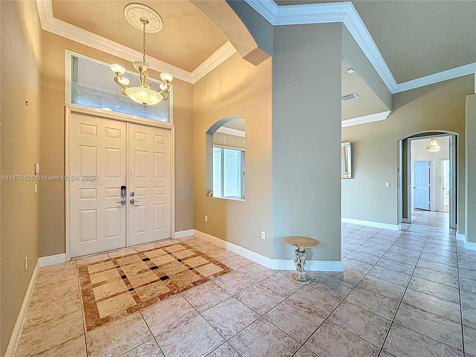 Small Image of 15957 SOUTH WEST 14TH ST, Pembroke Pines Number 16