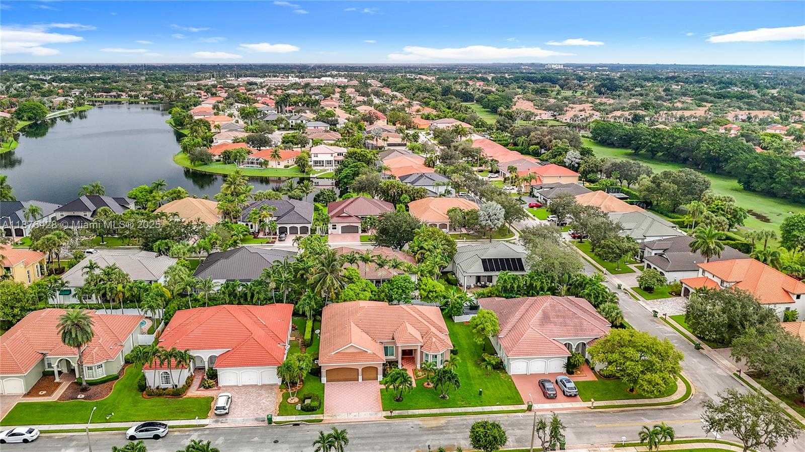 Small Image of 15957 SOUTH WEST 14TH ST, Pembroke Pines Number 2