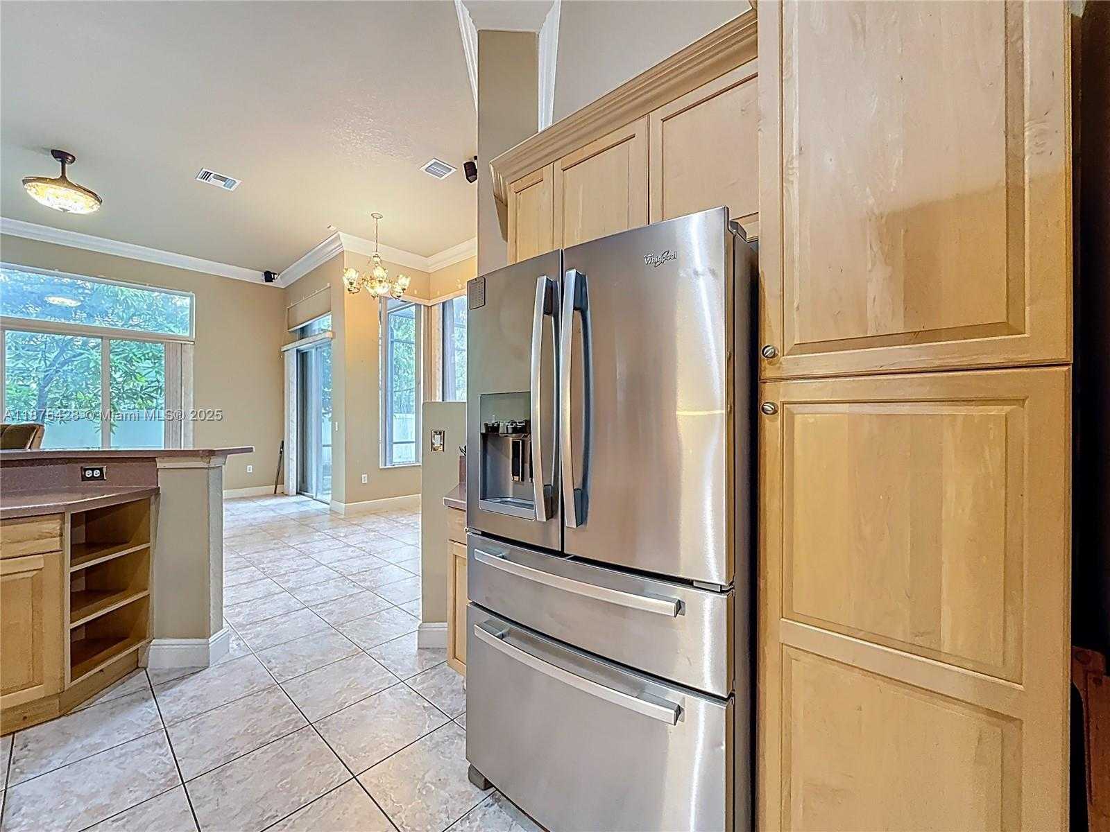 Small Image of 15957 SOUTH WEST 14TH ST, Pembroke Pines Number 28