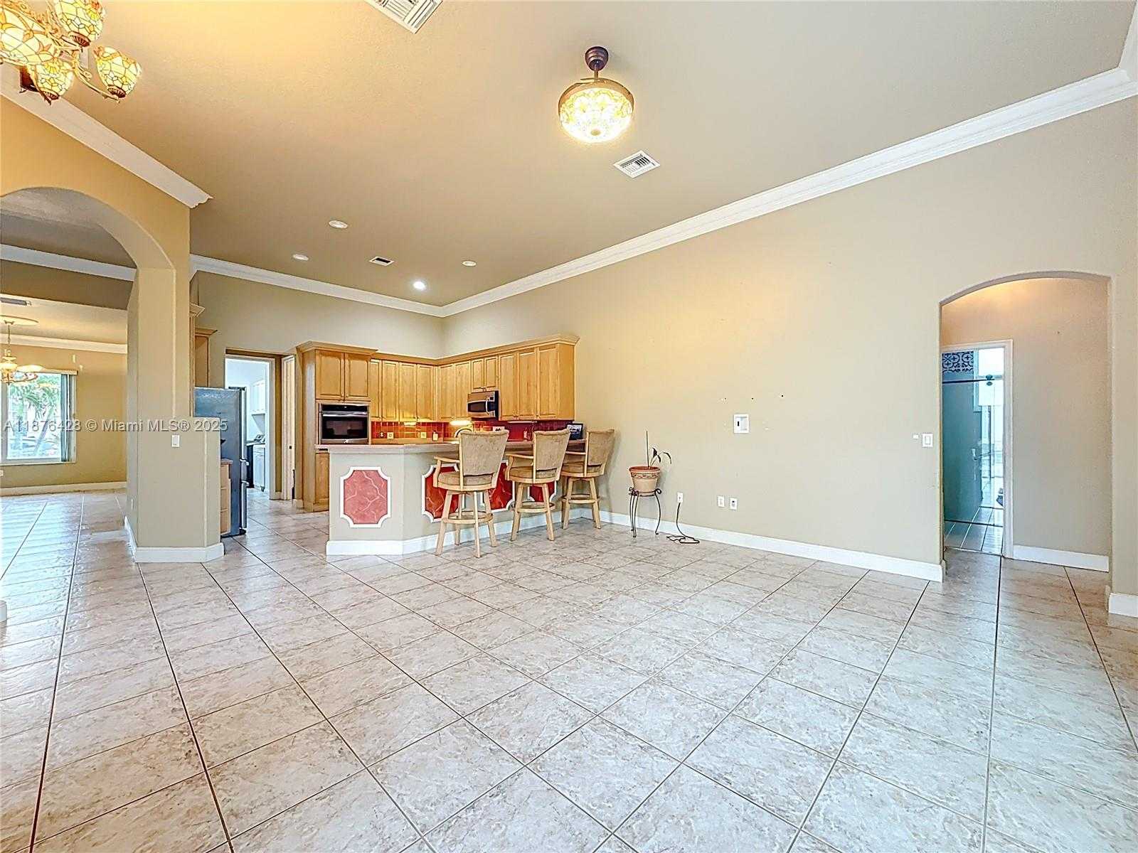 Small Image of 15957 SOUTH WEST 14TH ST, Pembroke Pines Number 41
