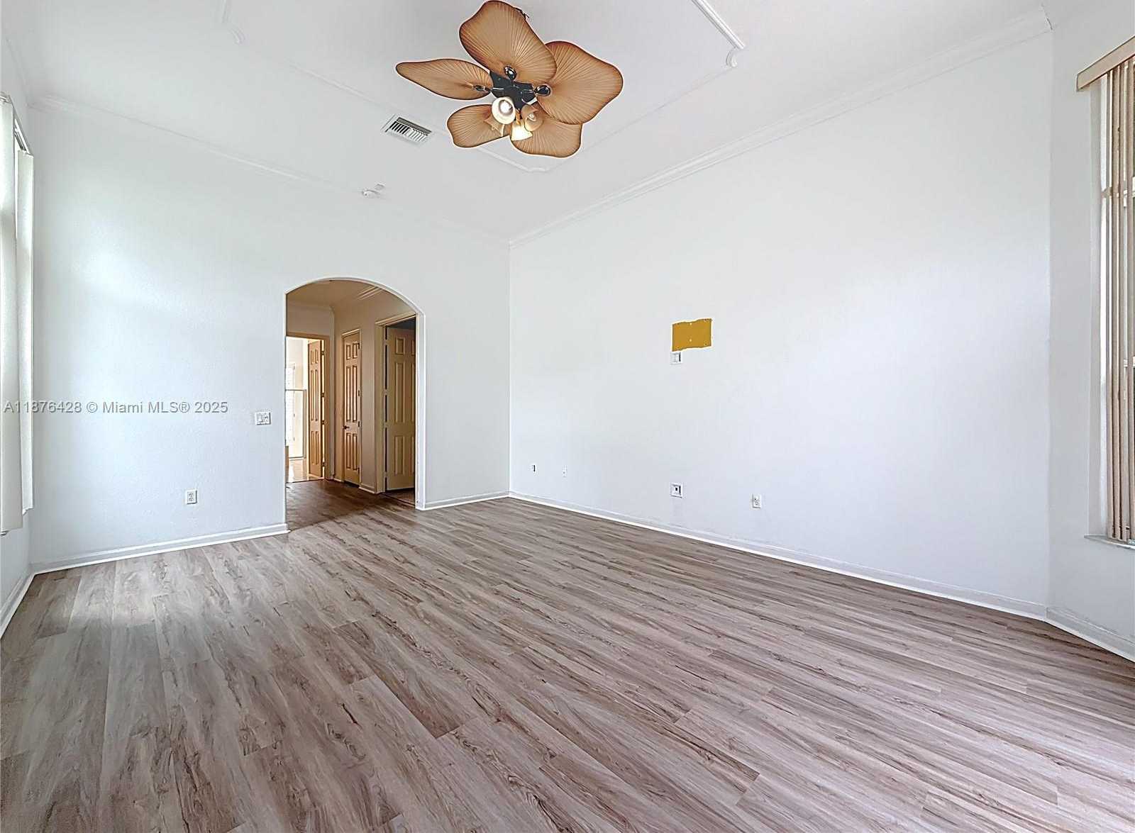 Small Image of 15957 SOUTH WEST 14TH ST, Pembroke Pines Number 57