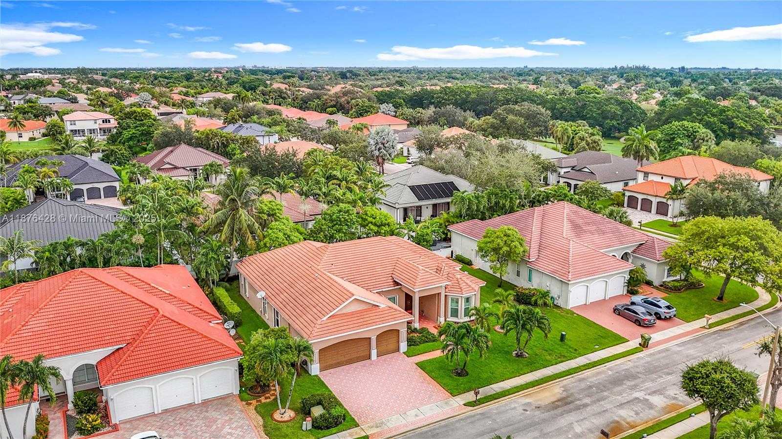 Small Image of 15957 SOUTH WEST 14TH ST, Pembroke Pines Number 6