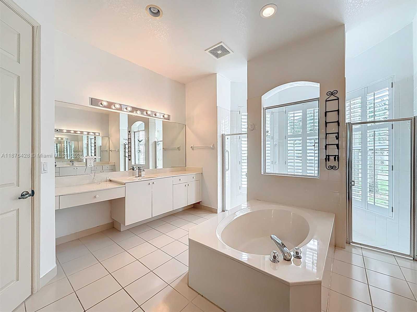 Small Image of 15957 SOUTH WEST 14TH ST, Pembroke Pines Number 61