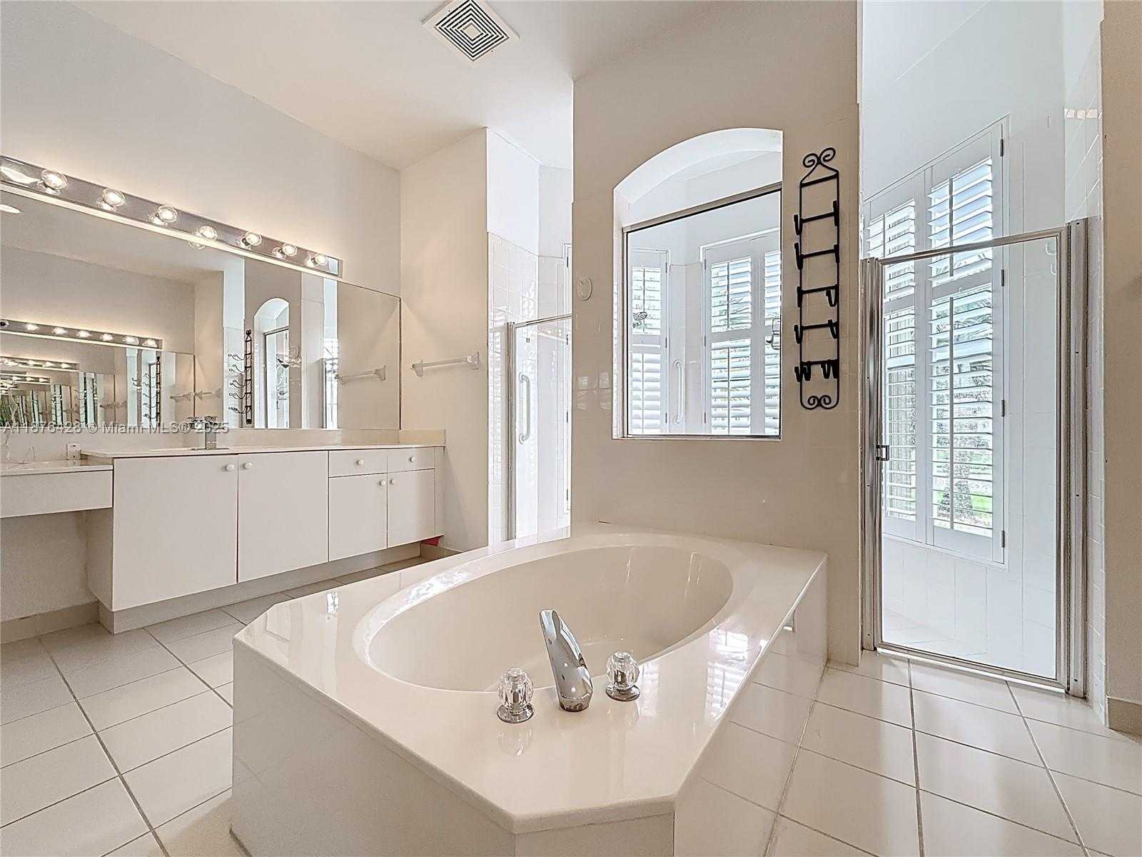 Small Image of 15957 SOUTH WEST 14TH ST, Pembroke Pines Number 62