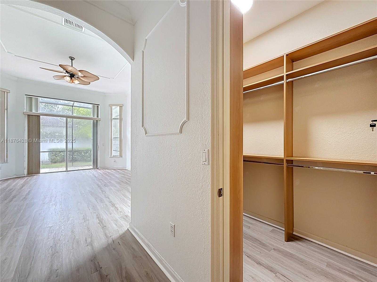 Small Image of 15957 SOUTH WEST 14TH ST, Pembroke Pines Number 67