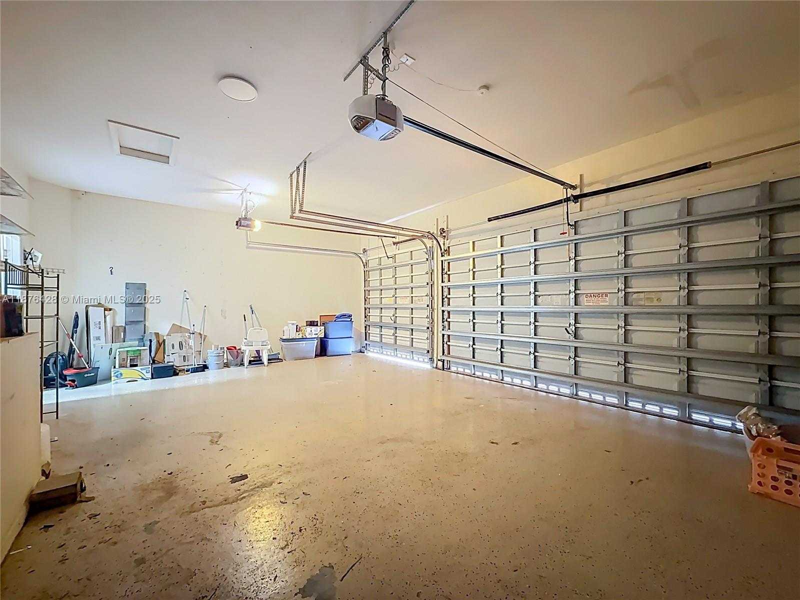Small Image of 15957 SOUTH WEST 14TH ST, Pembroke Pines Number 73