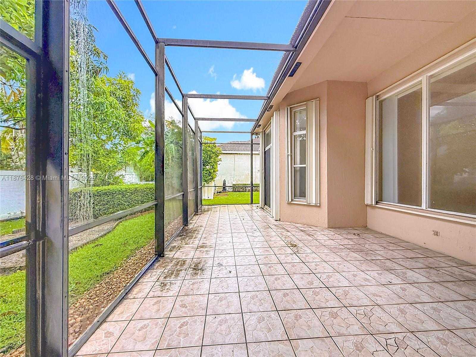 Small Image of 15957 SOUTH WEST 14TH ST, Pembroke Pines Number 79