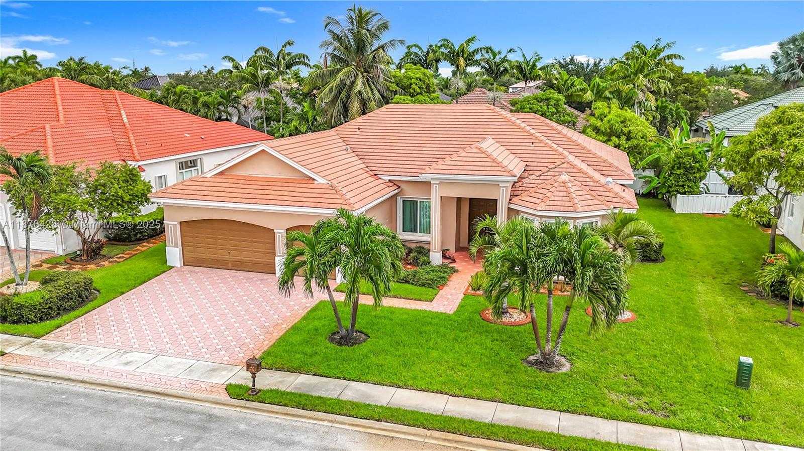 Small Image of 15957 SOUTH WEST 14TH ST, Pembroke Pines Number 8