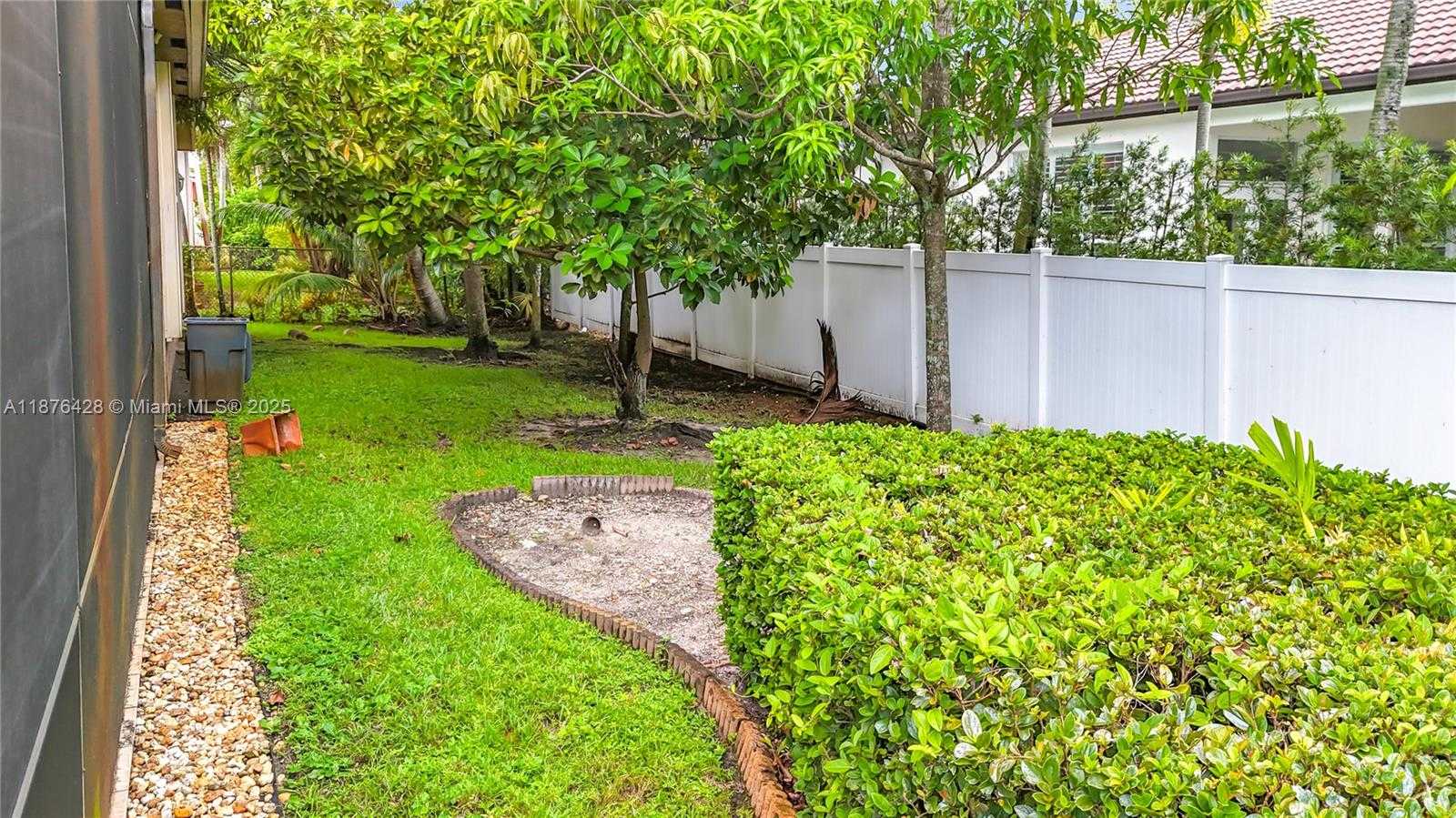 Small Image of 15957 SOUTH WEST 14TH ST, Pembroke Pines Number 83