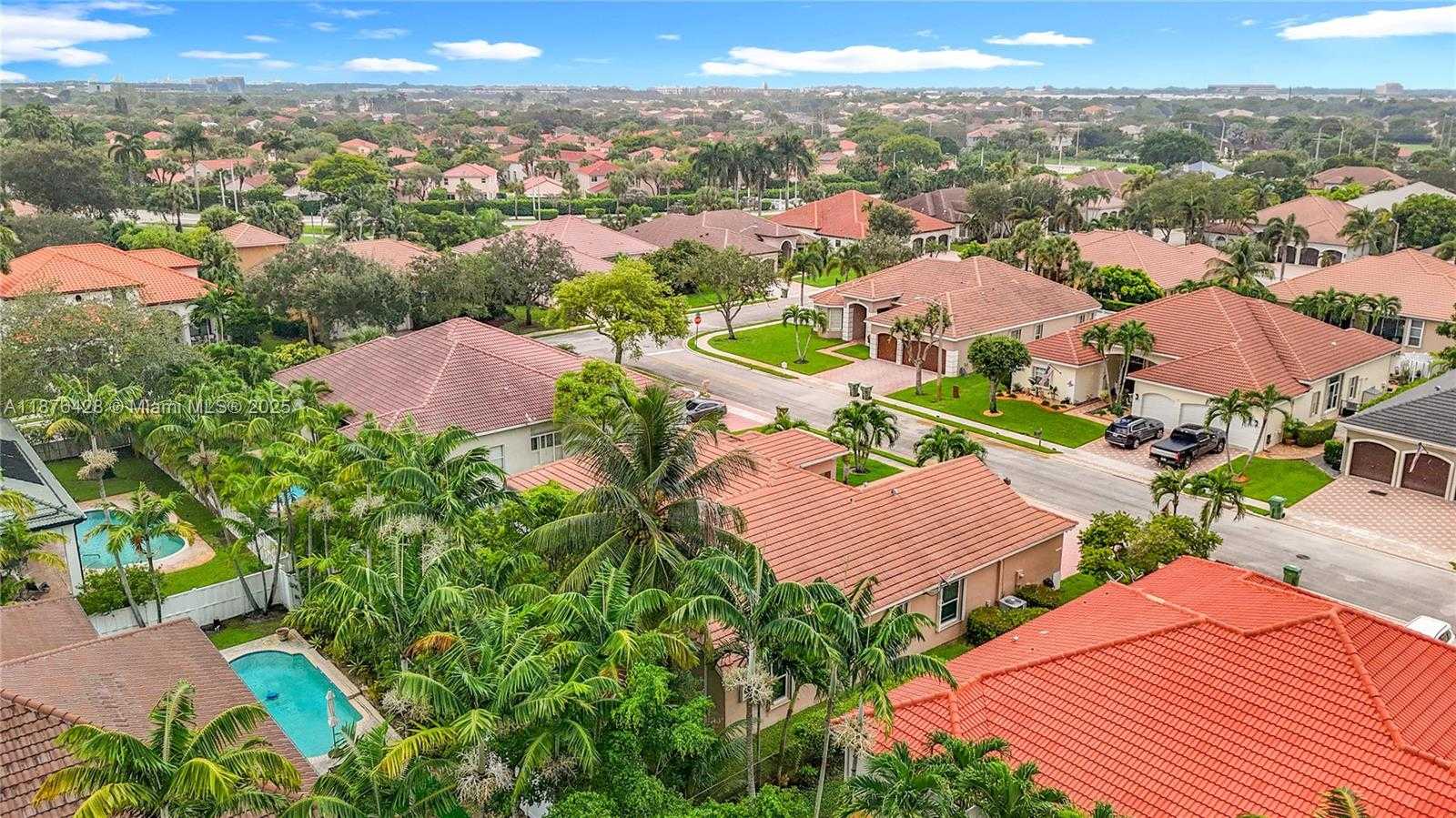 Small Image of 15957 SOUTH WEST 14TH ST, Pembroke Pines Number 88