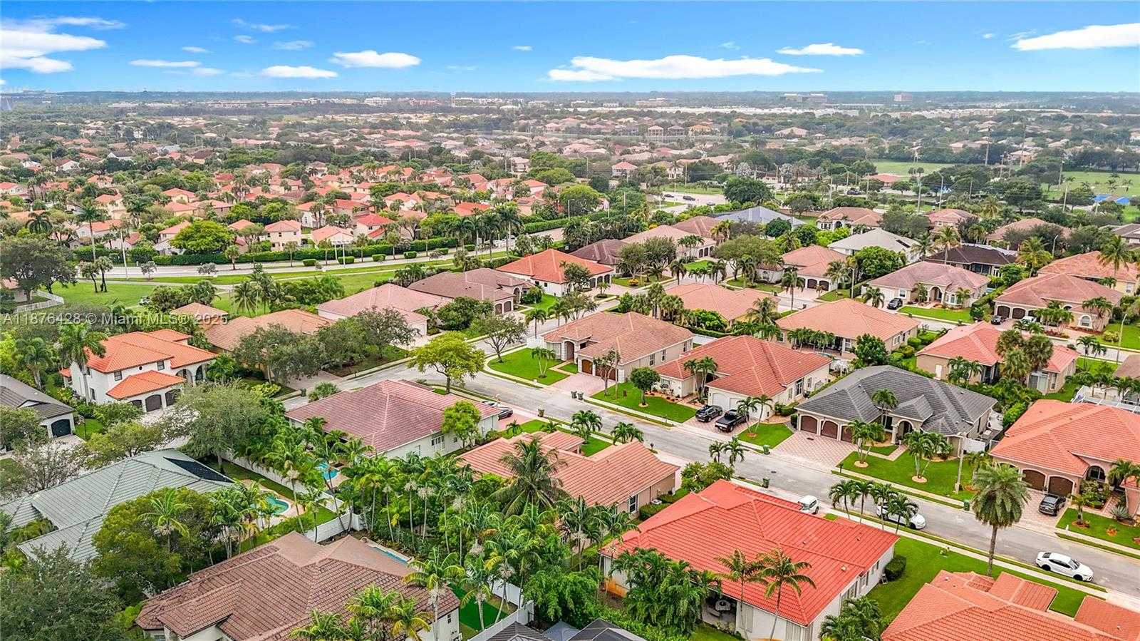 Small Image of 15957 SOUTH WEST 14TH ST, Pembroke Pines Number 93