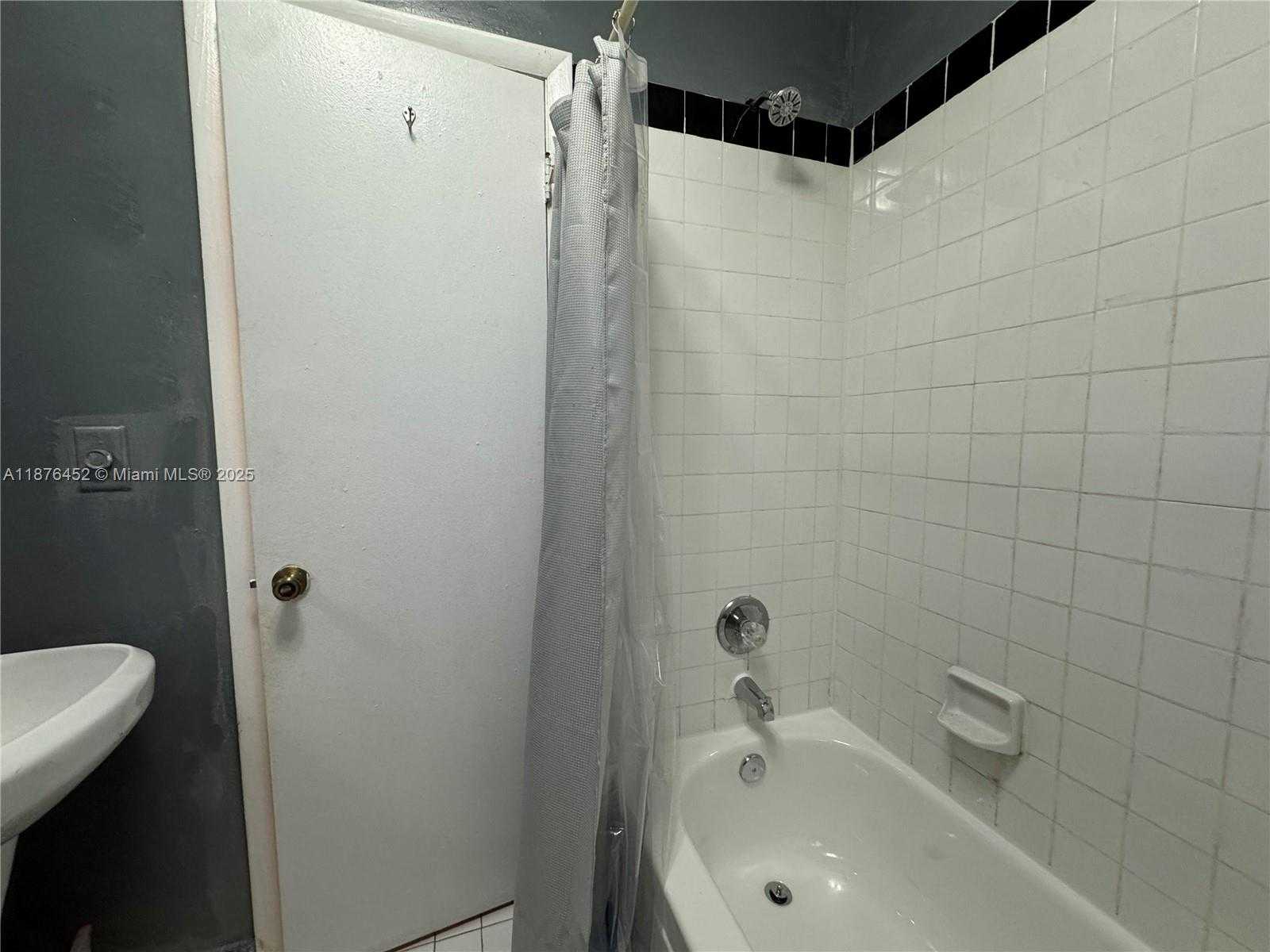Small Image of 1525 PENNSYLVANIA AVE #17, Miami Beach Number 17