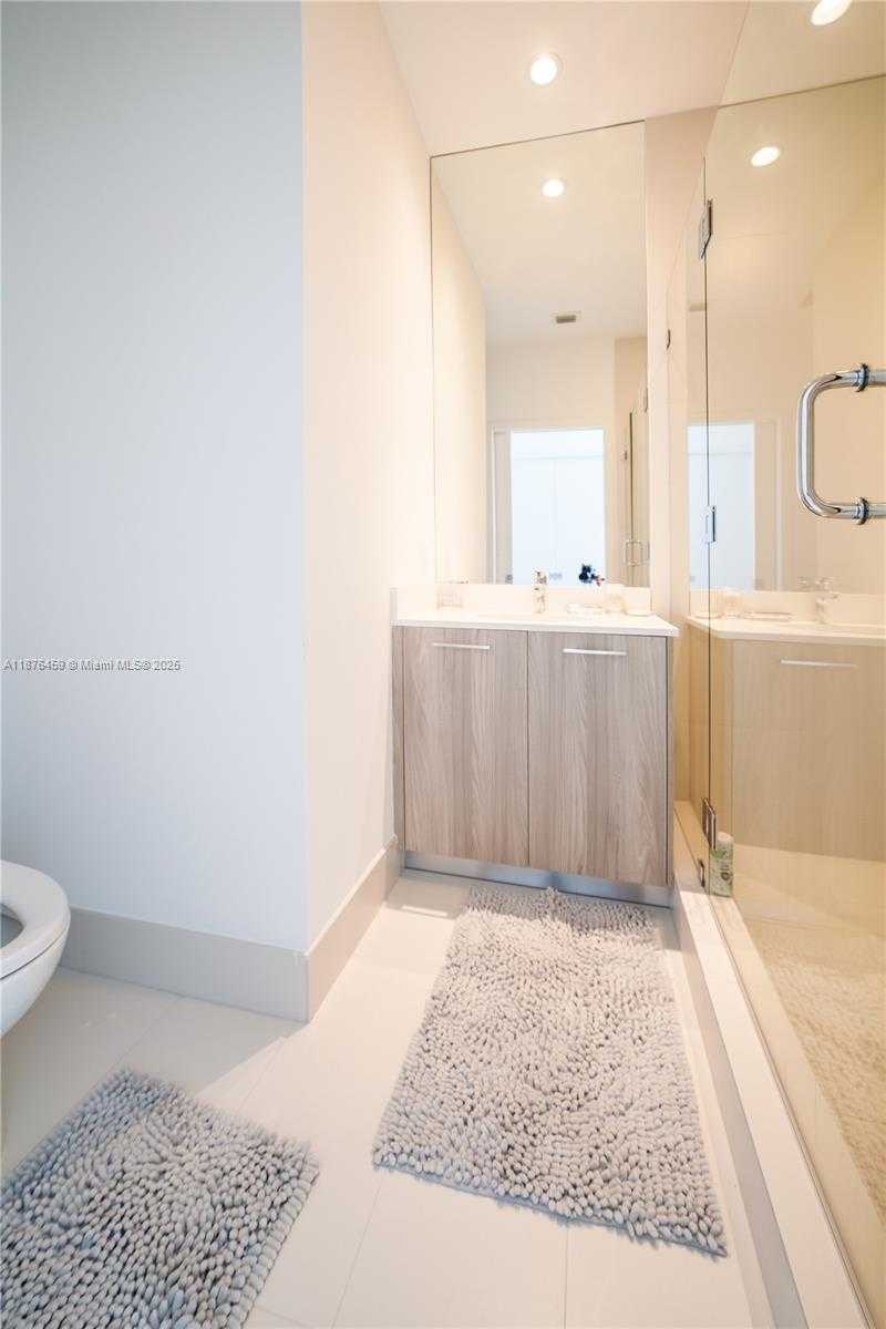 Small Image of 501 NORTH EAST 31ST ST #PH4402, Miami Number 11