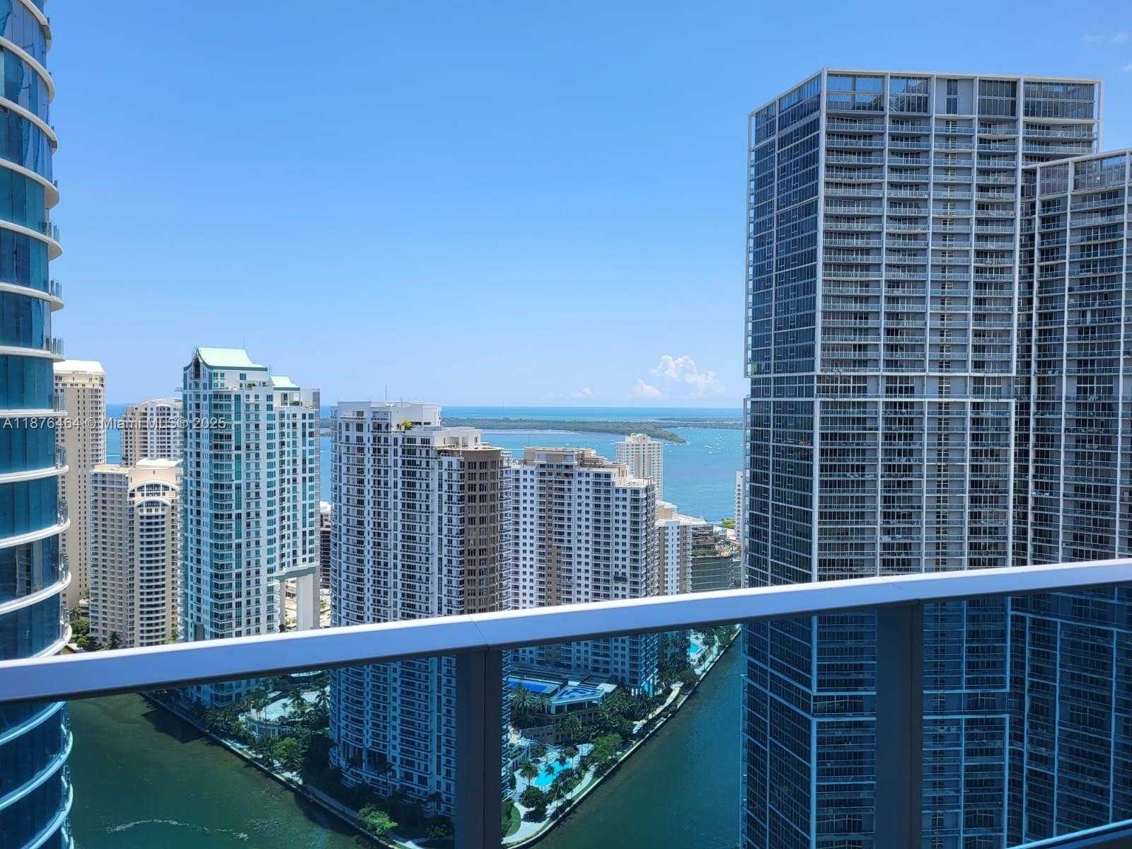 Small Image of 200 BISCAYNE BOULEVARD WAY #4203, Miami Number 9