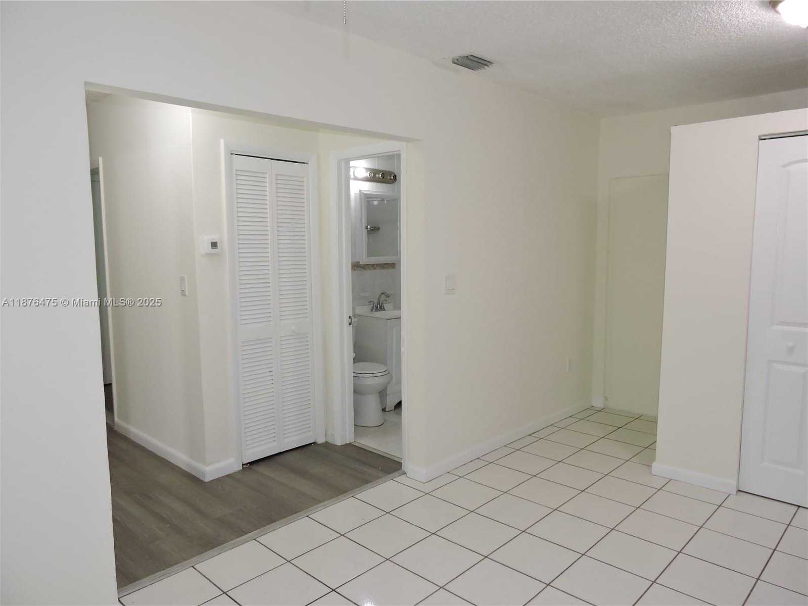 Small Image of Hialeah Number 13
