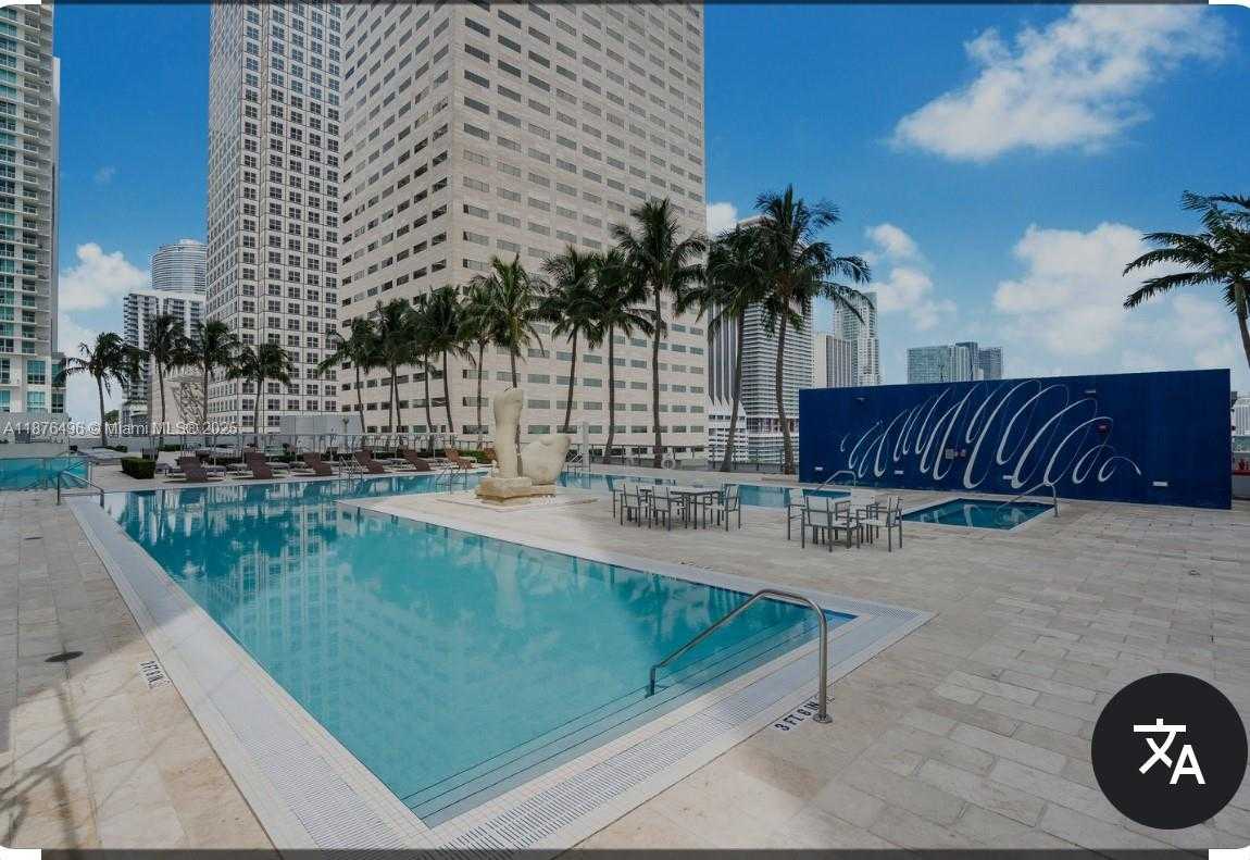 Small Image of 325 Biscayne Blvd, Miami, FL 33131, USA Number 8