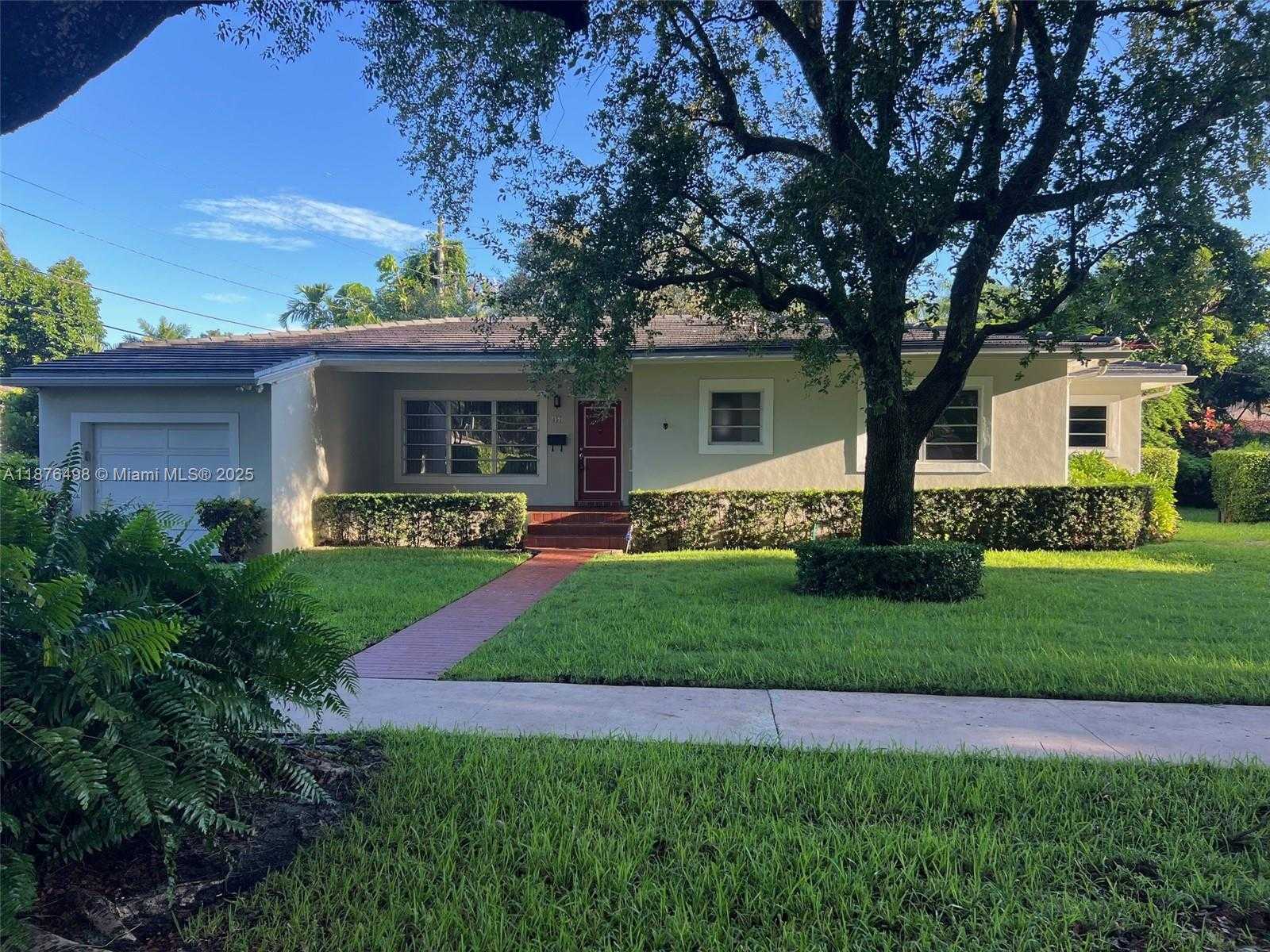 Small Image of 437 VELARDE AVE, Coral Gables Number 2