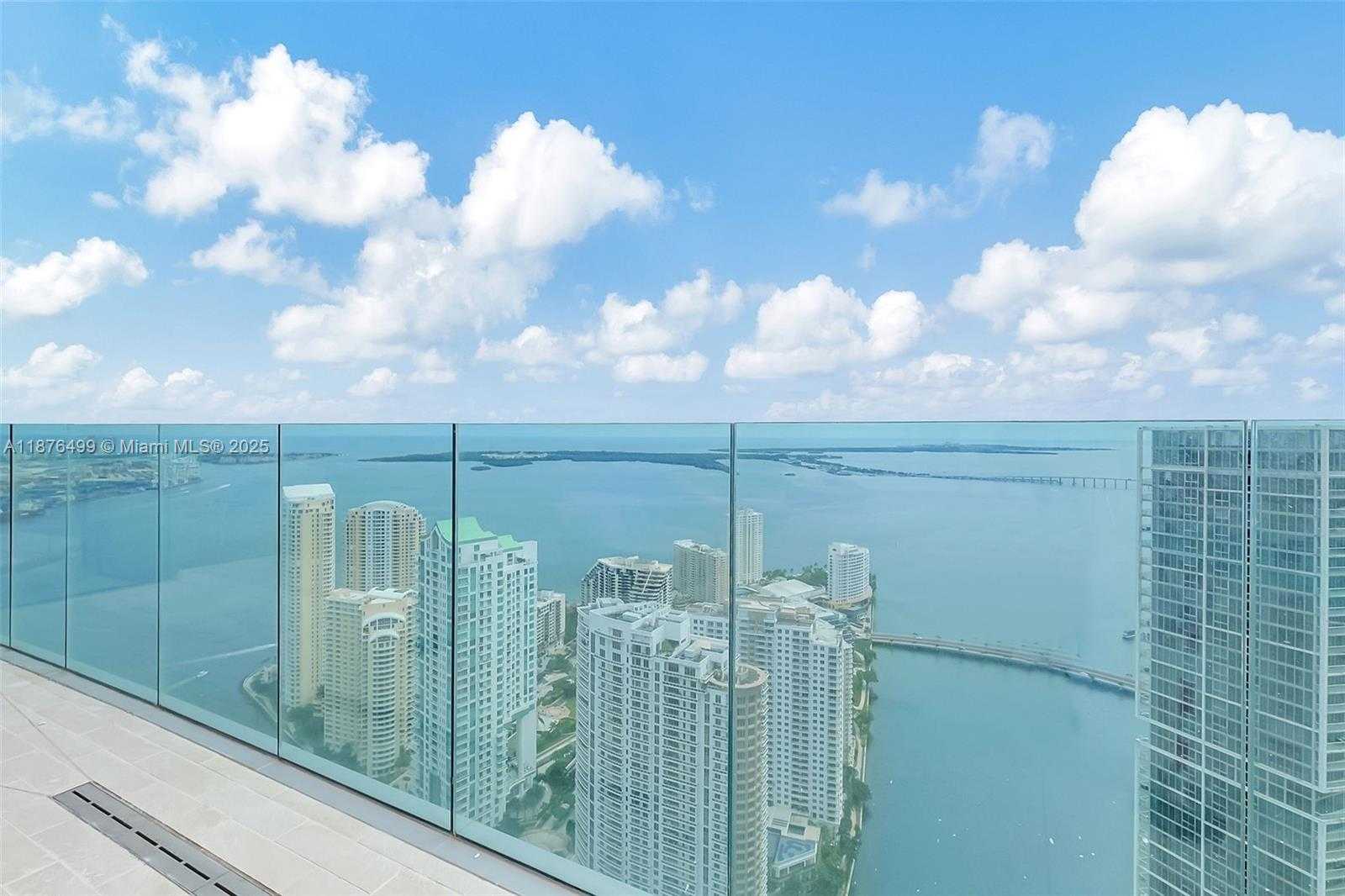 Small Image of 300 BISCAYNE BOULEVARD WAY #2402E, Miami Number 10