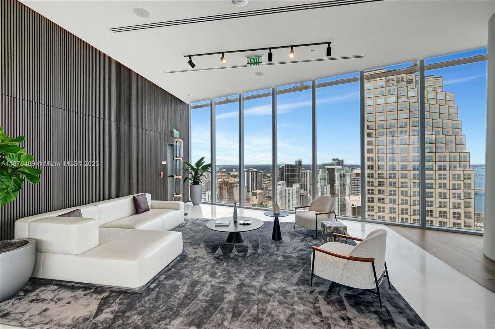 Small Image of 300 BISCAYNE BOULEVARD WAY #2402E, Miami Number 22