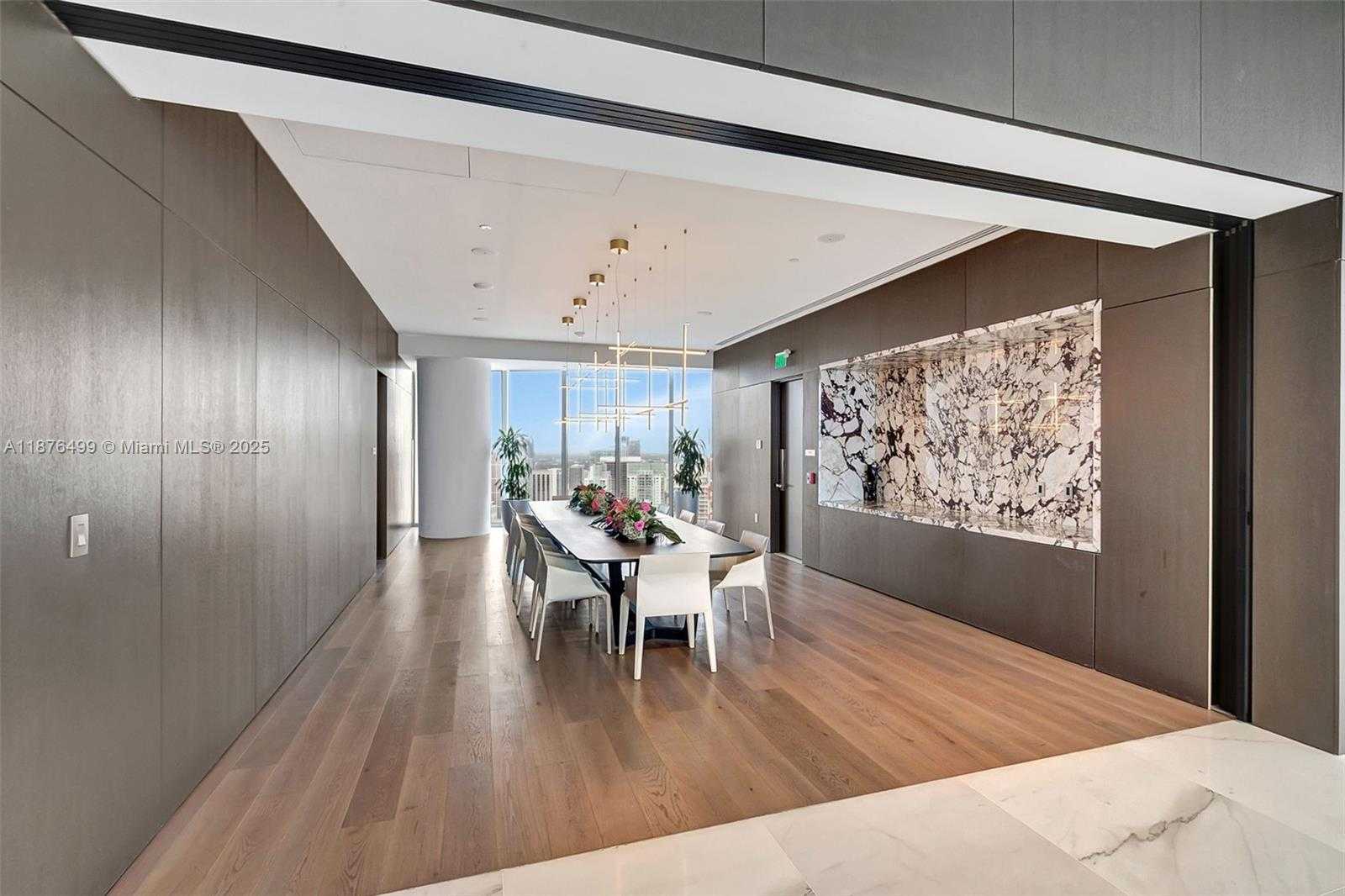 Small Image of 300 BISCAYNE BOULEVARD WAY #2402E, Miami Number 25