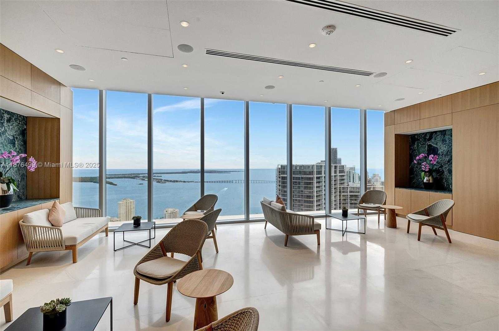 Small Image of 300 BISCAYNE BOULEVARD WAY #2402E, Miami Number 32