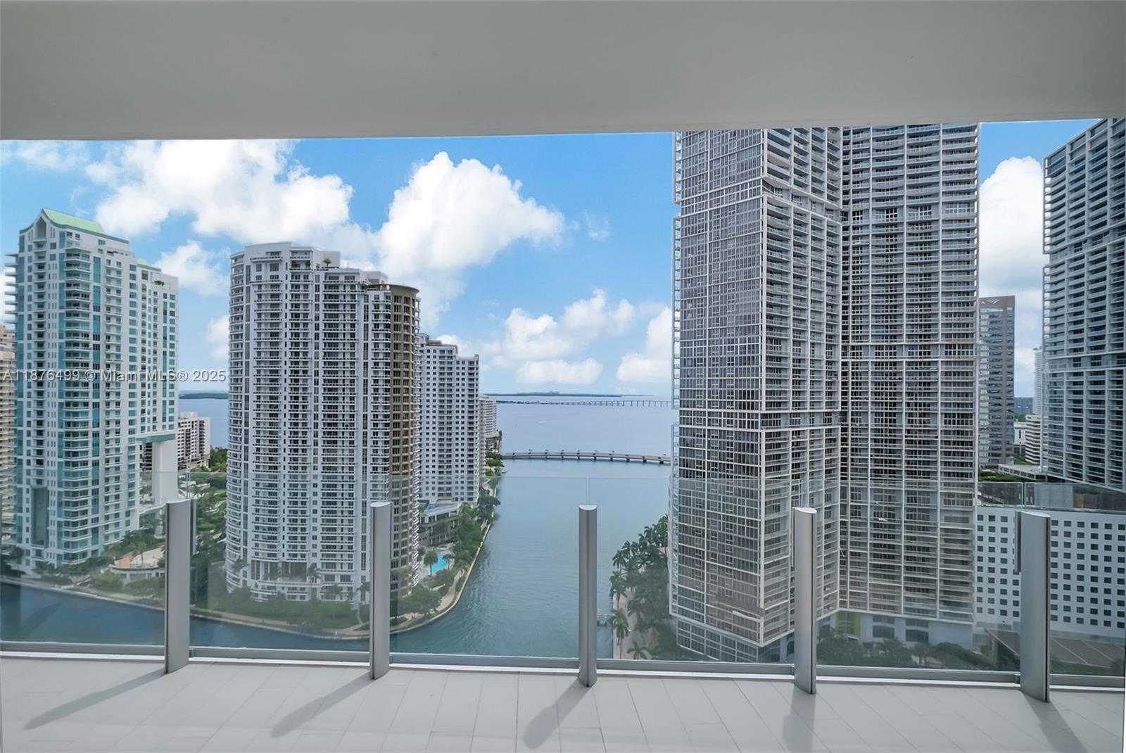 Small Image of 300 BISCAYNE BOULEVARD WAY #2402E, Miami Number 5