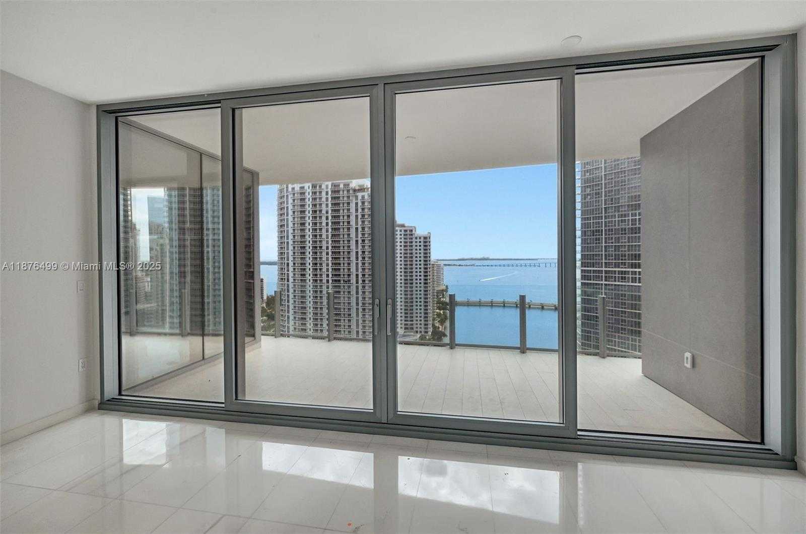Small Image of 300 BISCAYNE BOULEVARD WAY #2402E, Miami Number 72