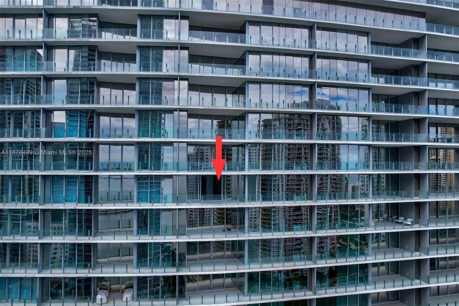 Small Image of 300 BISCAYNE BOULEVARD WAY #2402E, Miami Number 74