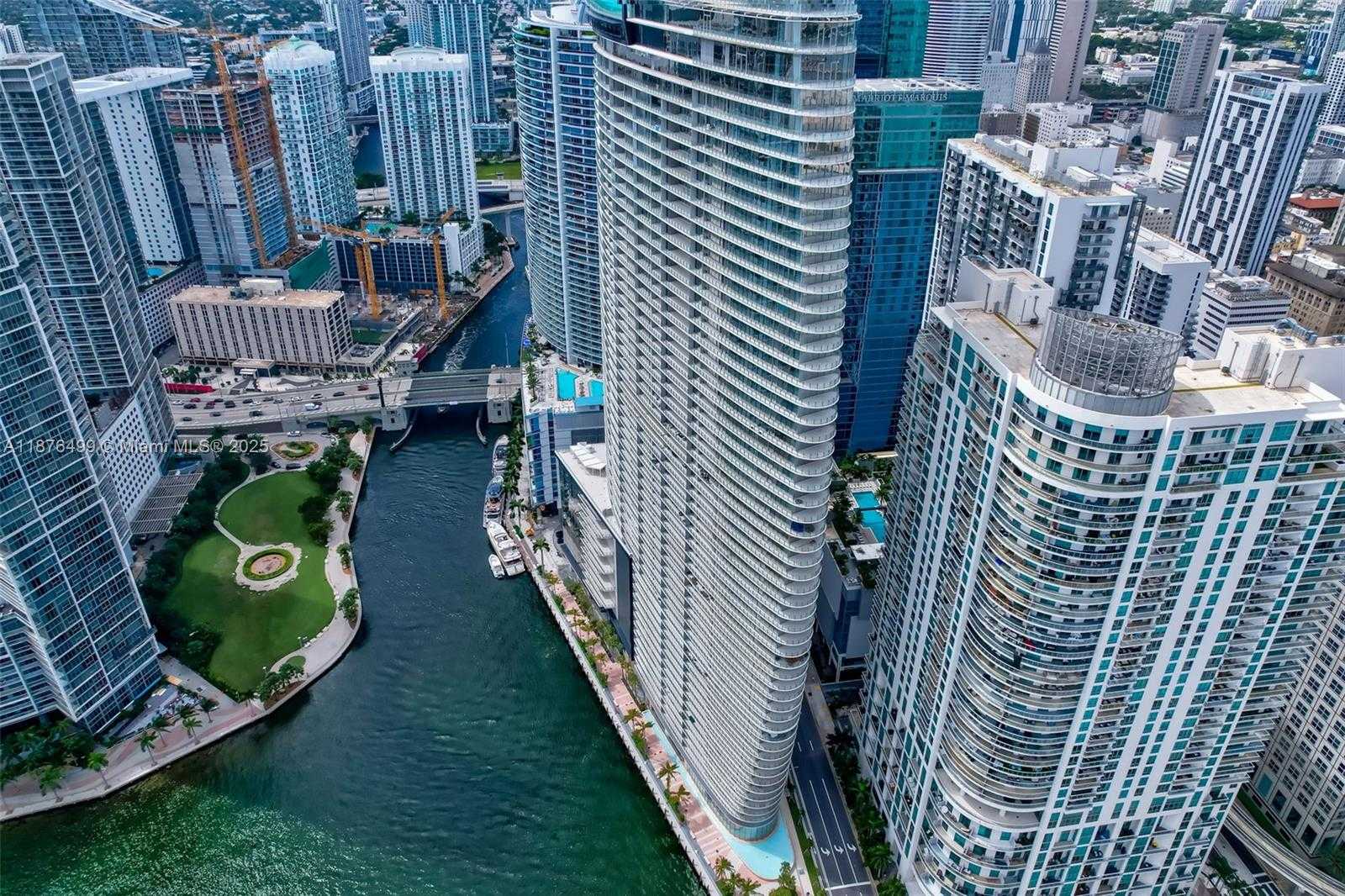 Small Image of 300 BISCAYNE BOULEVARD WAY #2402E, Miami Number 82